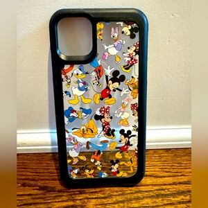 Disney World Mickey Minnie characters iPhone case 11 max pro